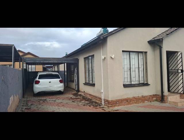 2 BEDROOM HOUSE FOR SALE IN SOSHANGUVE VV